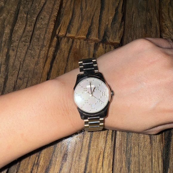 GUCCI Stainless Watch - Picture 2 of 7